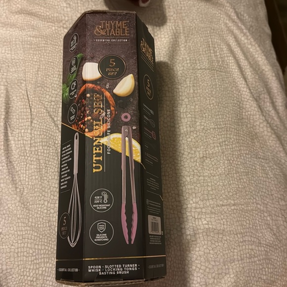 New Thyme & Table Silicone Utensils 5 Piece Set Tongs Brush Spatula Turner Spoon - Picture 1 of 4
